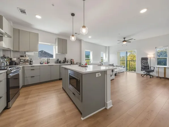2500 Longview St Unit 300, Austin, TX 78705