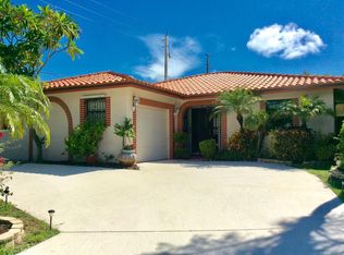 1035 Soelca Dr, West Palm Beach, FL 33405