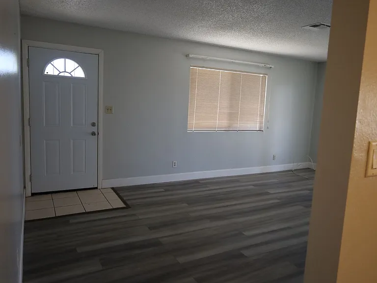 1309 E Cartier Ave #1-2 — Photo 8