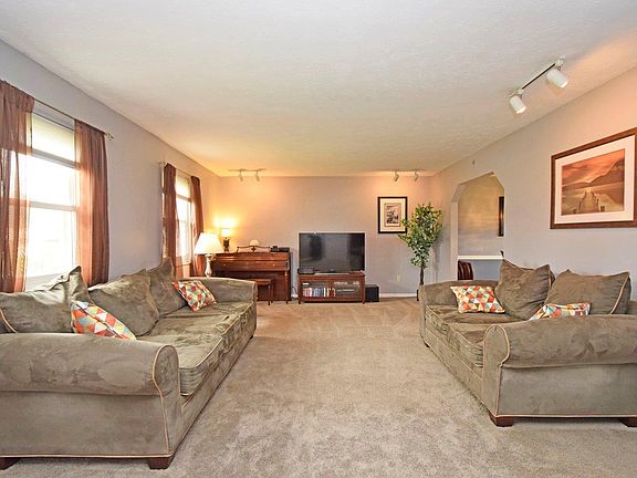 3rd image of 22 Weymouth Pl