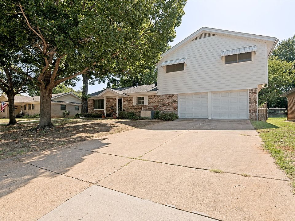 1st image of 511 Simmons Dr