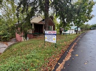 710 & 708 Daverton Rd, South Charleston, WV 25303