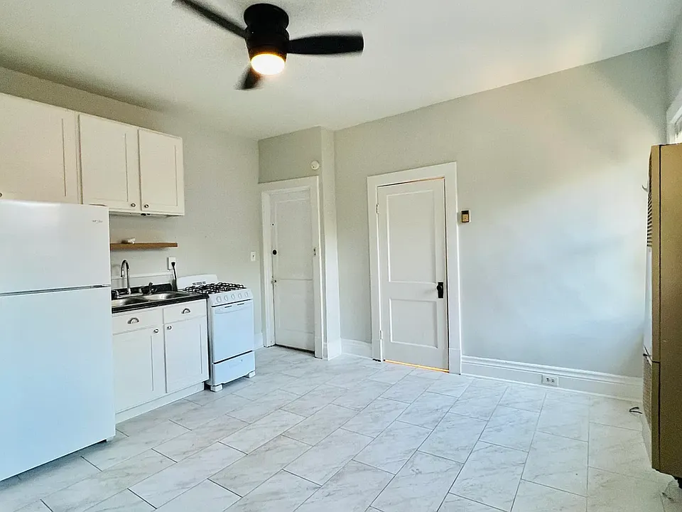 445 Davidson Ct