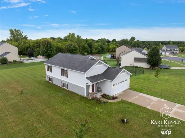 1698 Trent Ridge Court NE, Solon Township, MI 49319