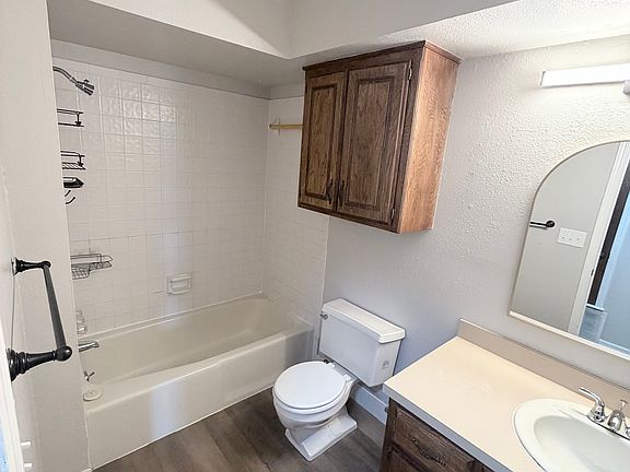 5th image of 2415 Brierwood Ct #2415