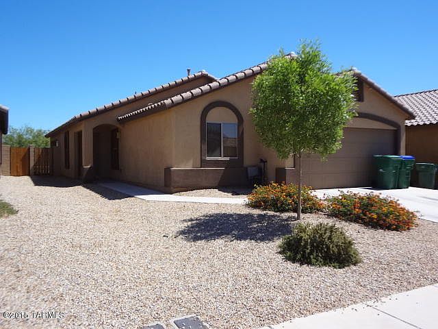 1st image of 418 W Calle Franja Verde