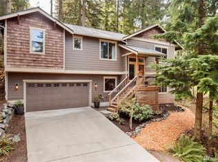 9 Louise View Dr, Bellingham, WA 98229