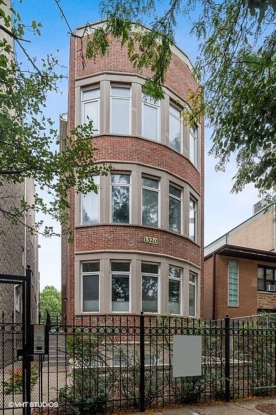 1st image of 1320 N Cleveland Ave #3