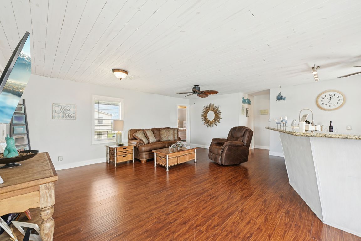 next background image