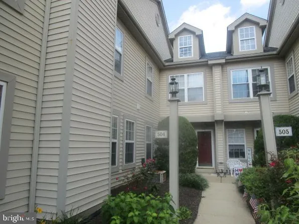 504 Julian Dr W #376, Warminster, PA 18974