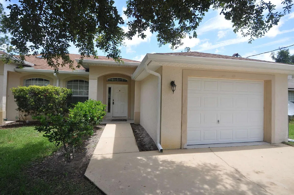 Building Photo - 69 Rose Dr #B