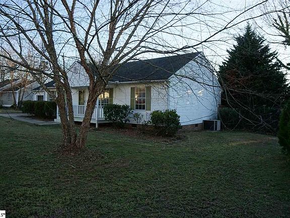 3rd image of 126 Cool Meadows Dr