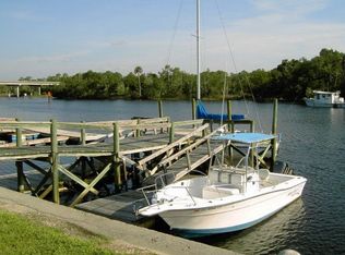 815 Riverside Dr SE, Steinhatchee, FL 32359