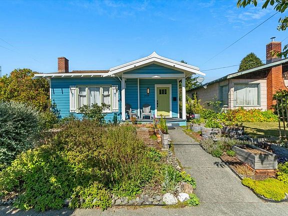 2nd image of 2828 D St