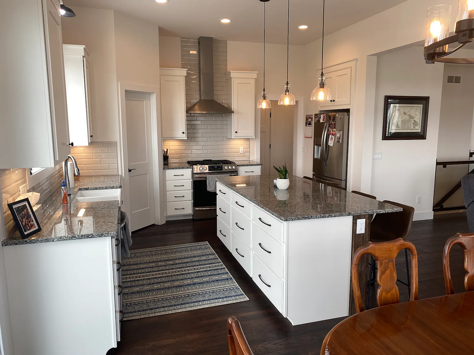 5 bed, 3500 sqft, $4,600 — Photo 4