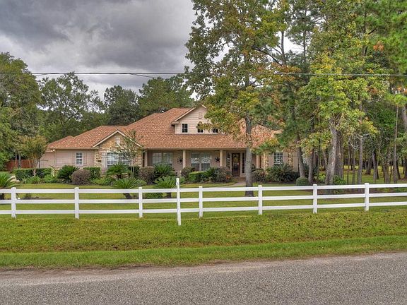 3rd image of 12302 Pin Oak Dr