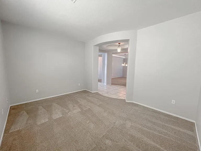 5646 Saint Elias St — Photo 18