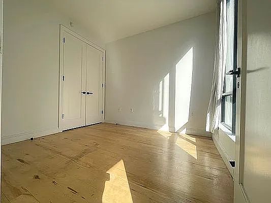 4th image of 564 Saint Johns Pl Unit 411