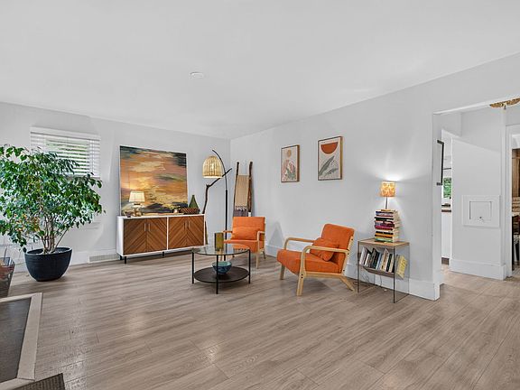 3rd image of 8060 W Woodvale Rd