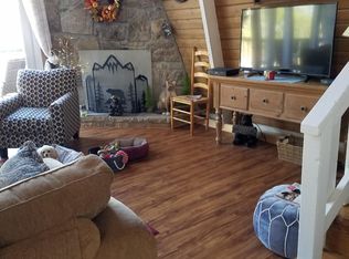 1403 N Arbon Ln, Gatlinburg, TN 37738