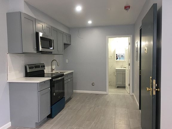 3rd image of 4911 Frankford Ave #2F