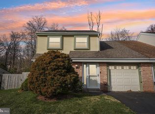 13 Firewood Dr, Horsham, PA 19044