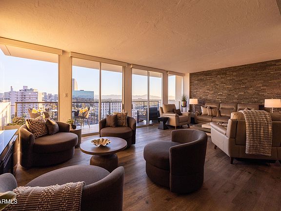 4th image of 2323 N CENTRAL Avenue #1103