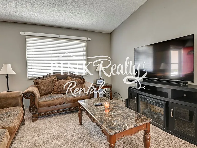 7365 Woodstock St — Photo 30