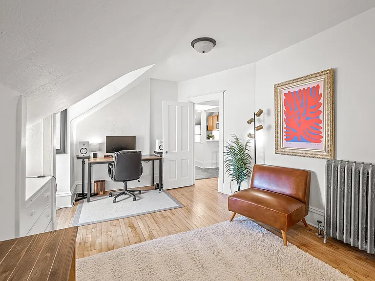 2449 Pillsbury Ave S #4 — Photo 19