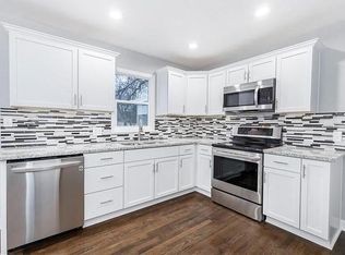 7726 Summit St, Kansas City, MO 64114