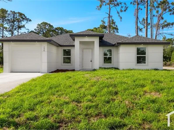 2806 64th St W, Lehigh Acres, FL 33971