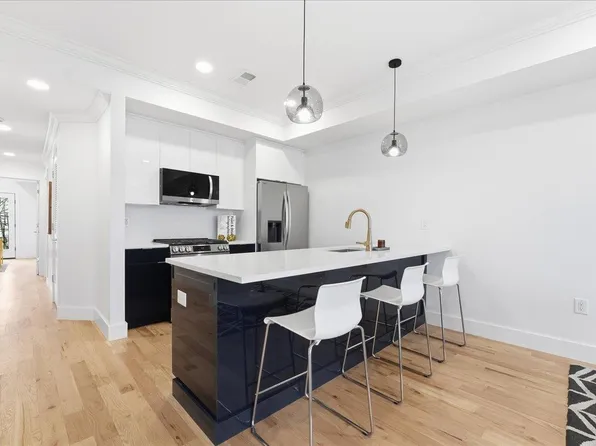 184 Central Avenue image 8 of 37