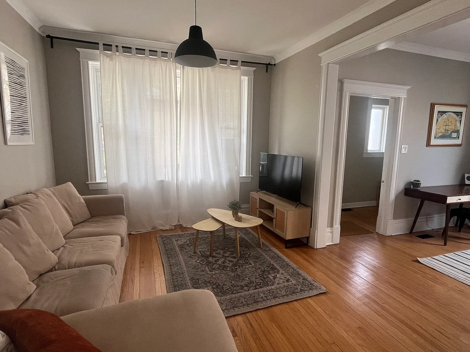 4 bed, 1.5 bath, 2373 sqft, $2,700 — Photo 4