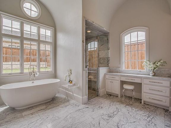 3rd image of 6824 Mulhouse Ct