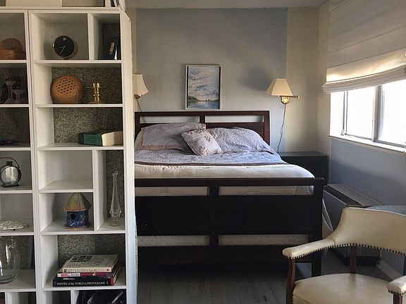 3rd image of 2059 Huntington Ave APT 1110