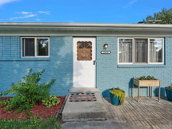 5th image of 35038 Simon Dr