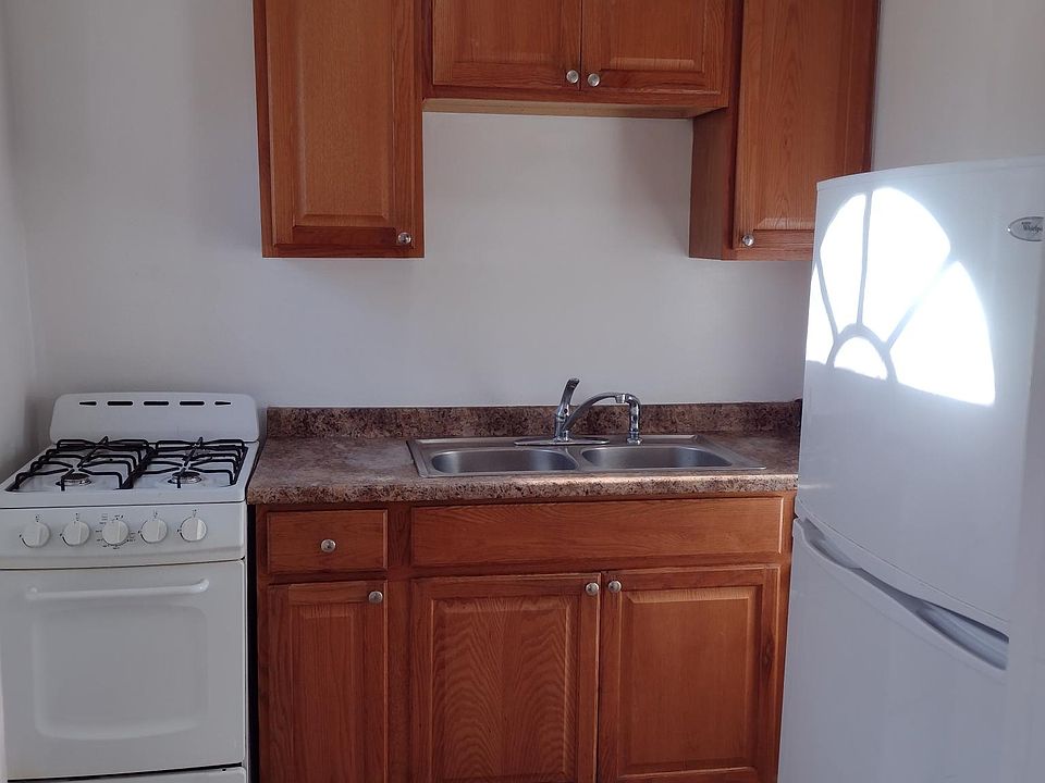 1st image of 441 Kenwood Dr APT G