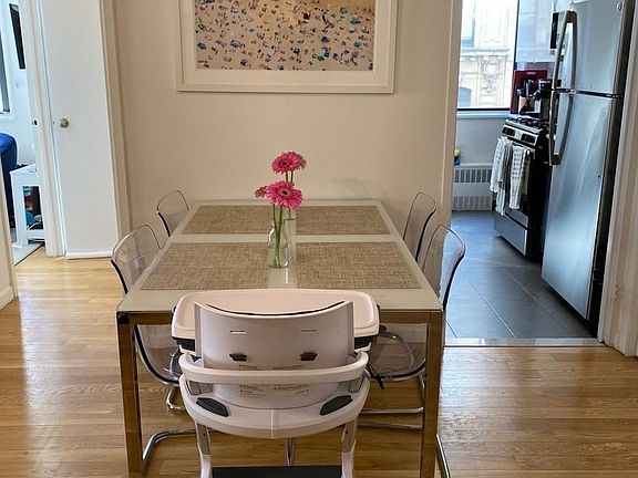 4th image of 300 Mercer St APT 4D