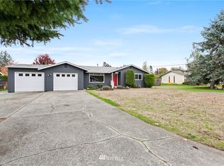 8620 Bender Rd, Lynden, WA 98264