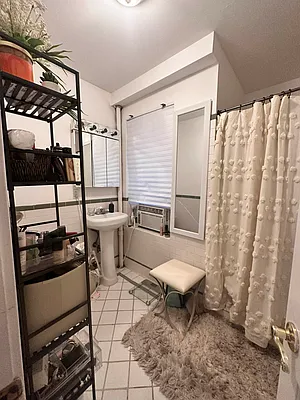 Rented by Urban Real Estate Property Group Inc | media 5