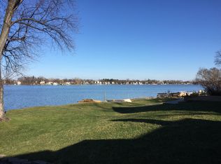 12119 Margaret Dr, Fenton, MI 48430