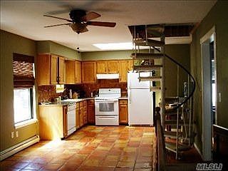 3rd image of 70 Valentine Ave