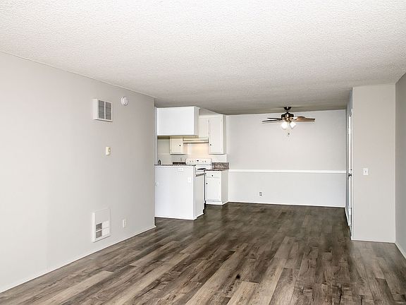 4th image of 144 N Belmont St APT 206