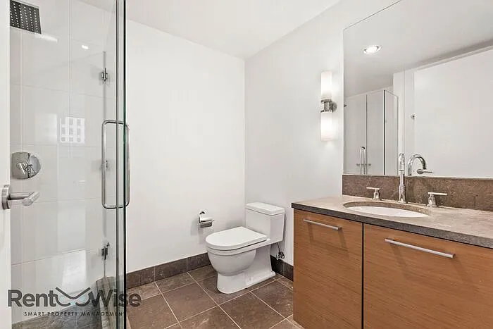 301 Mission St #15E — Photo 19