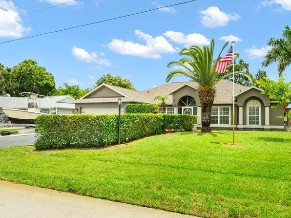 933 SW Nichols Terrace, Port St Lucie, FL 34953