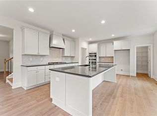 126 Spaulding Ln, Woodstock, GA 30188