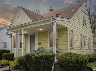 2930 Academy St, Dearborn, MI 48124