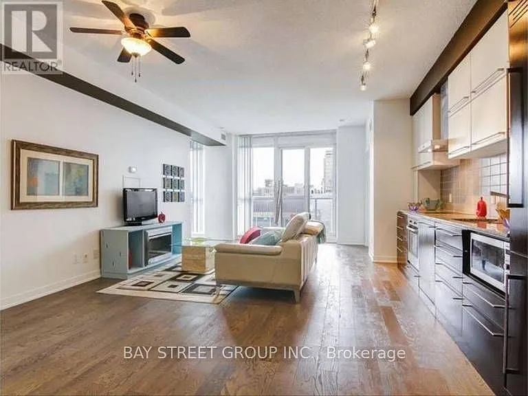 770 Bay St #1812 — Photo 2