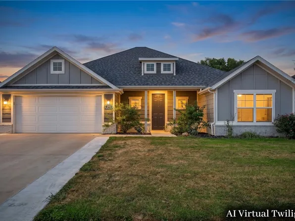 292 W Tyler Rd, Farmington, AR 72730