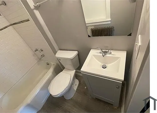 1622 Washington St #4 — Photo 6